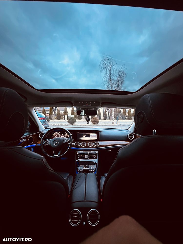 Mercedes-Benz E 220 d Aut. - 13