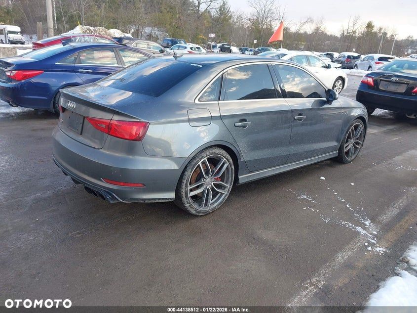 Audi S3 Limousine S tronic - 4