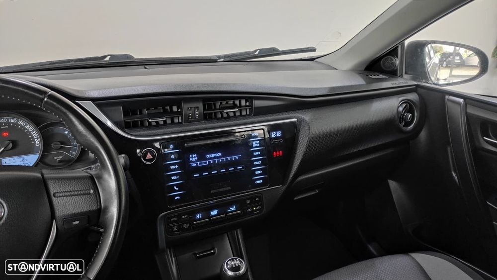 Toyota Auris 1.4 D-4D ACtive - 26