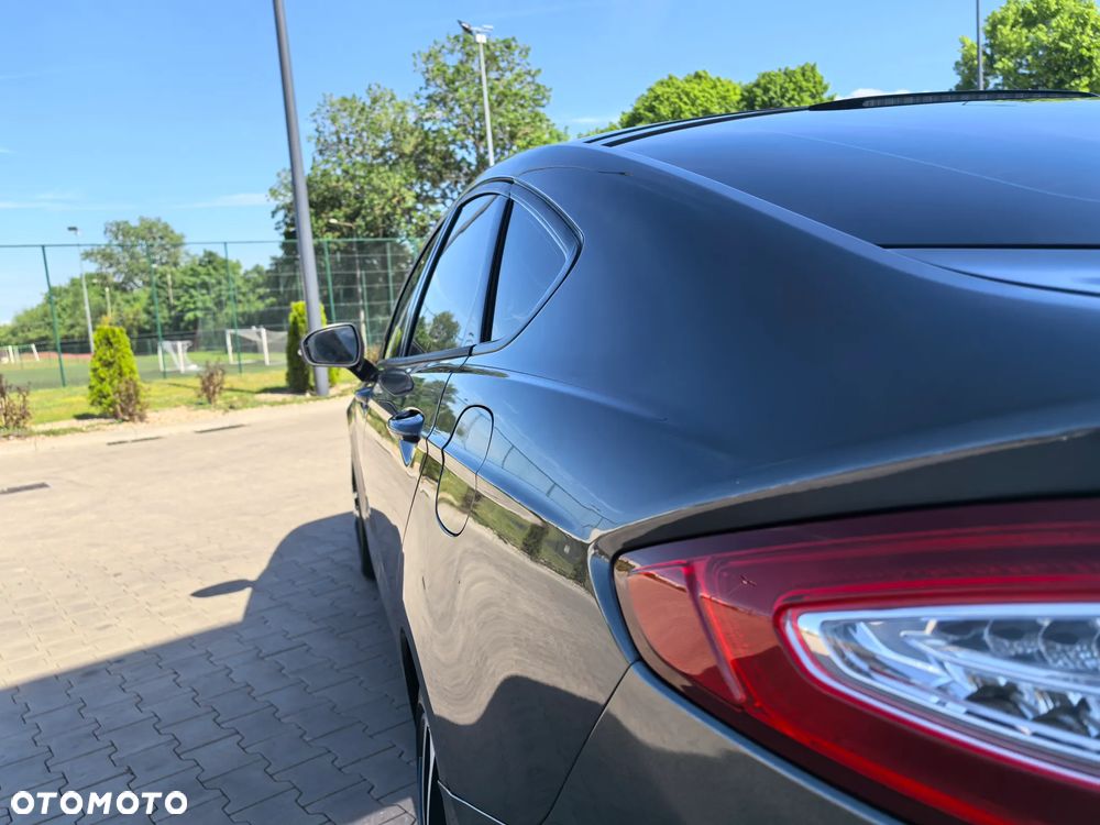 Ford Mondeo 2.0 TDCi Ambiente - 11
