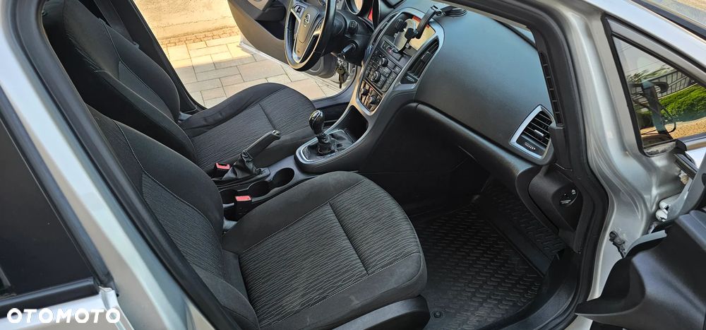 Opel Astra - 14