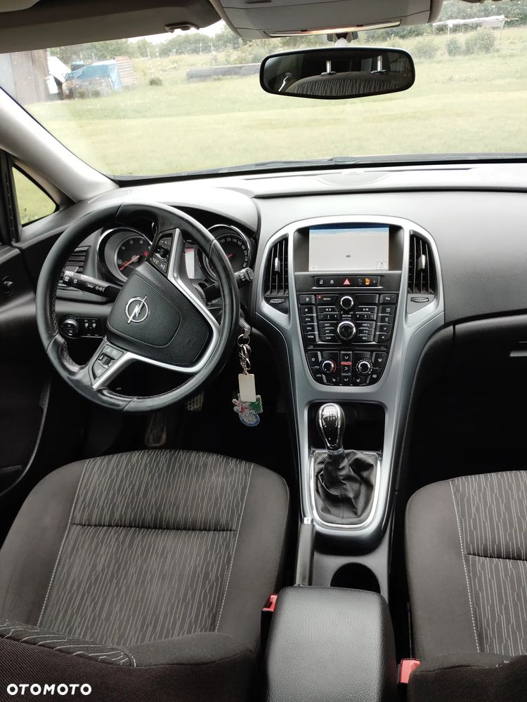 Opel Astra 2015 photo 3