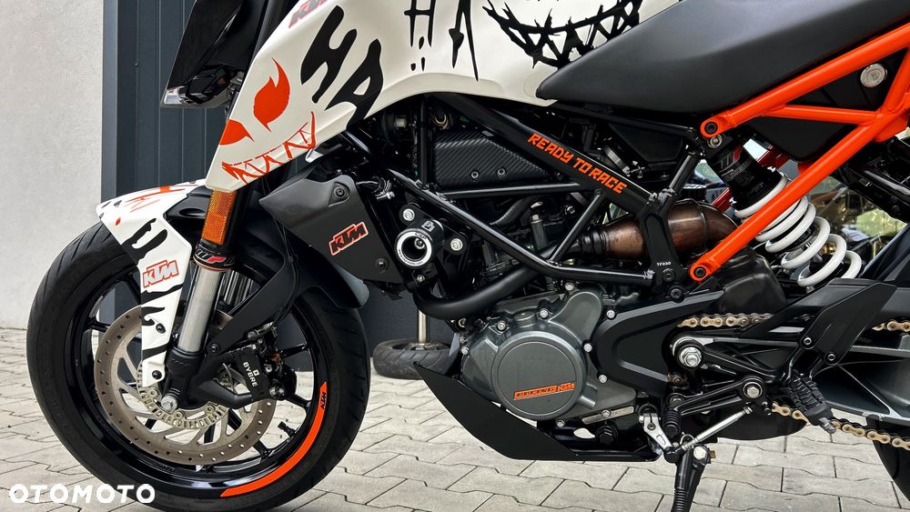 KTM Duke 125 - 23