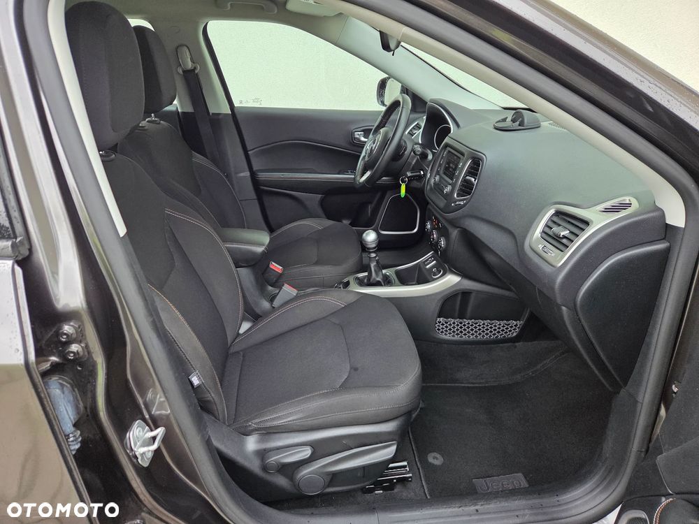 Jeep Compass - 11