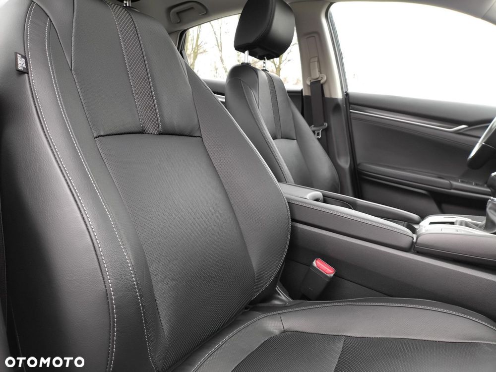 Honda Civic 1.5 T Executive - 29