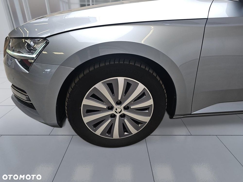 Skoda Superb 2.0 TDI SCR Style - 35