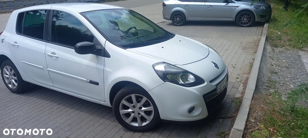Renault Clio 1.2 16V Dwudziestka Euro5 - 3