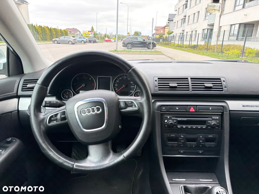 Audi A4 Avant 2.0 TDI - 13