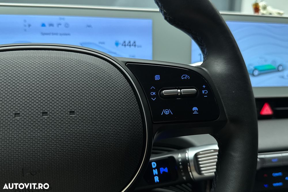 Hyundai IONIQ - 17