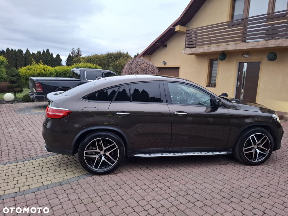 Mercedes-Benz GLE 350 d 4-Matic - 4