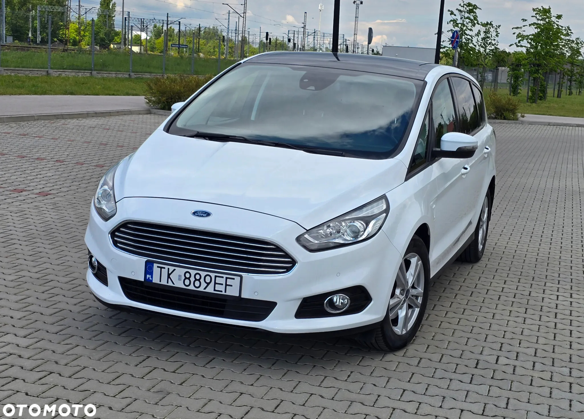 Ford S-Max 2.0 EcoBlue Titanium - 3