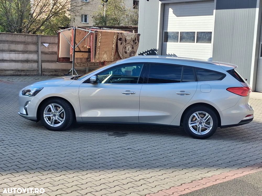 Ford Focus - 6