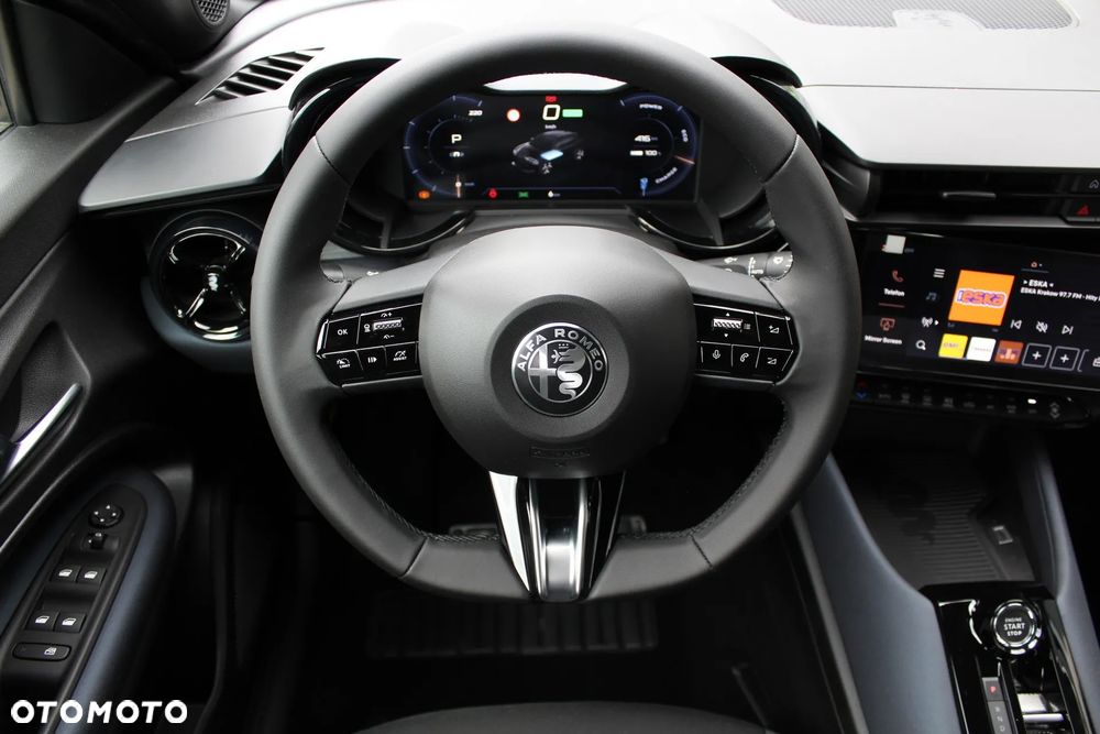 Alfa Romeo Junior 54kWh - 19