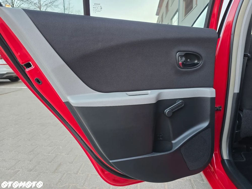 Toyota Yaris - 19