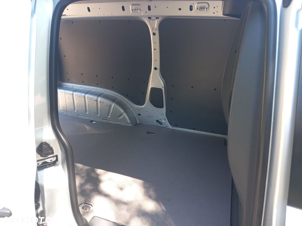 Volkswagen CADDY - 9