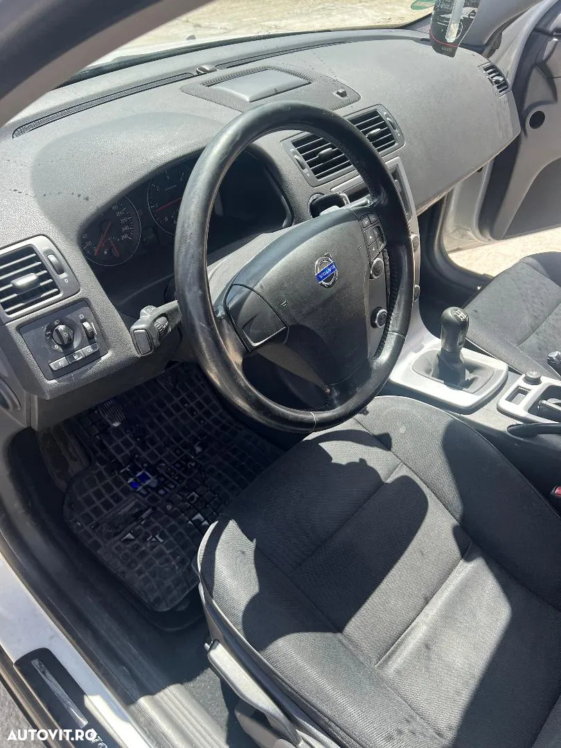 Volvo V50 - 3