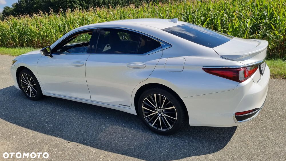 Lexus ES 300h Prestige - 1