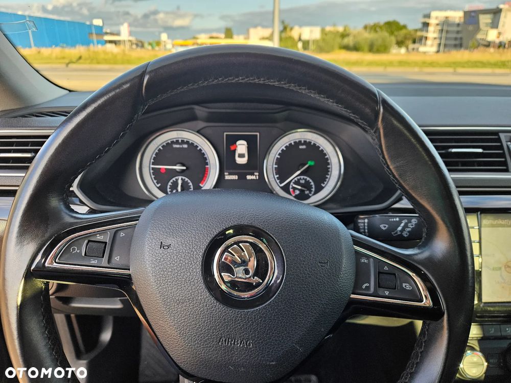Skoda Superb 2.0 TDI L&K DSG - 10