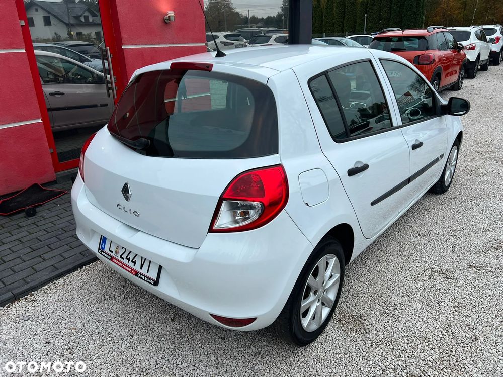 Renault Clio 1.2 16V 75 Collection - 2