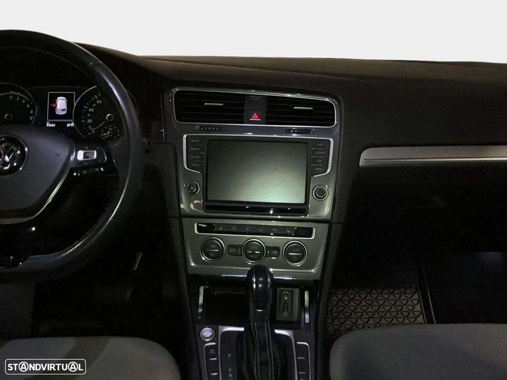 VW e-Golf AC/DC - 9