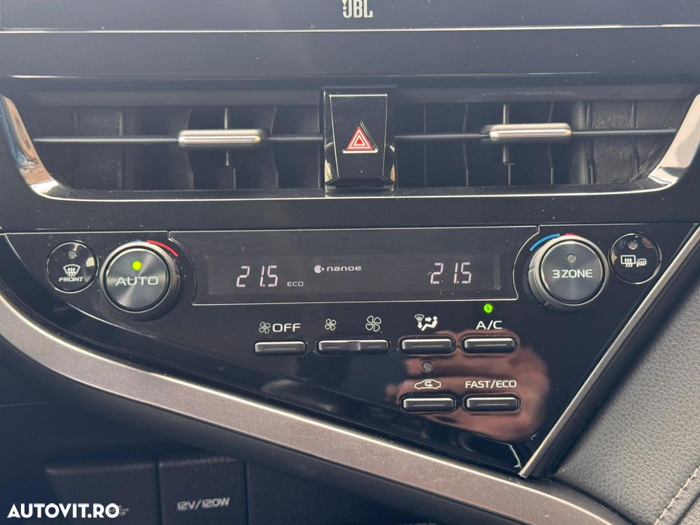 Toyota Camry 2.5 Exclusive - 16
