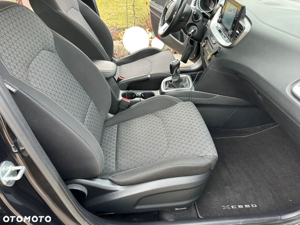 Kia XCeed 1.5 T-GDI OPF BLACK XDITION - 24