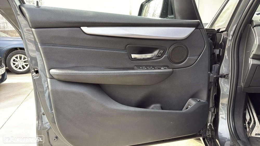 BMW 225xe Active Tourer - 24
