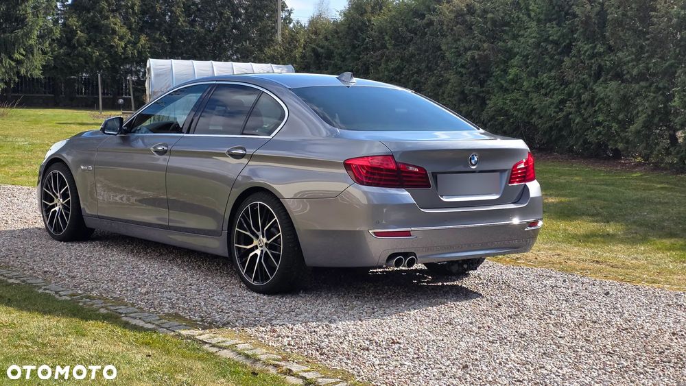 BMW Seria 5 520d Luxury Line - 2