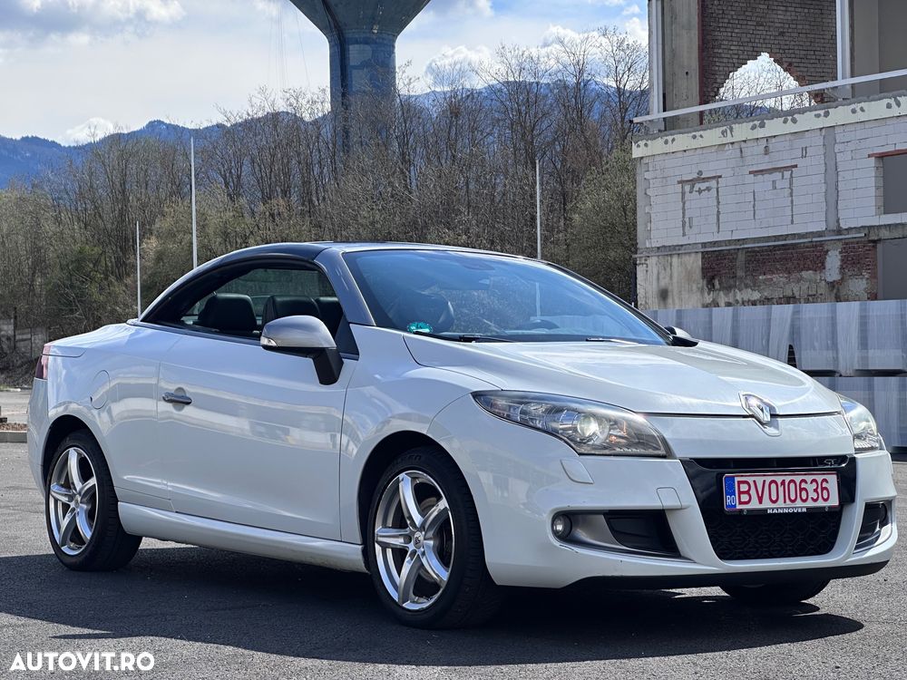 Renault Megane TCe 180 GT - 12