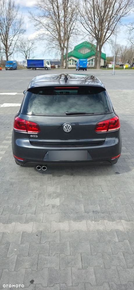 Volkswagen Golf 2.0 TDI GTD - 11