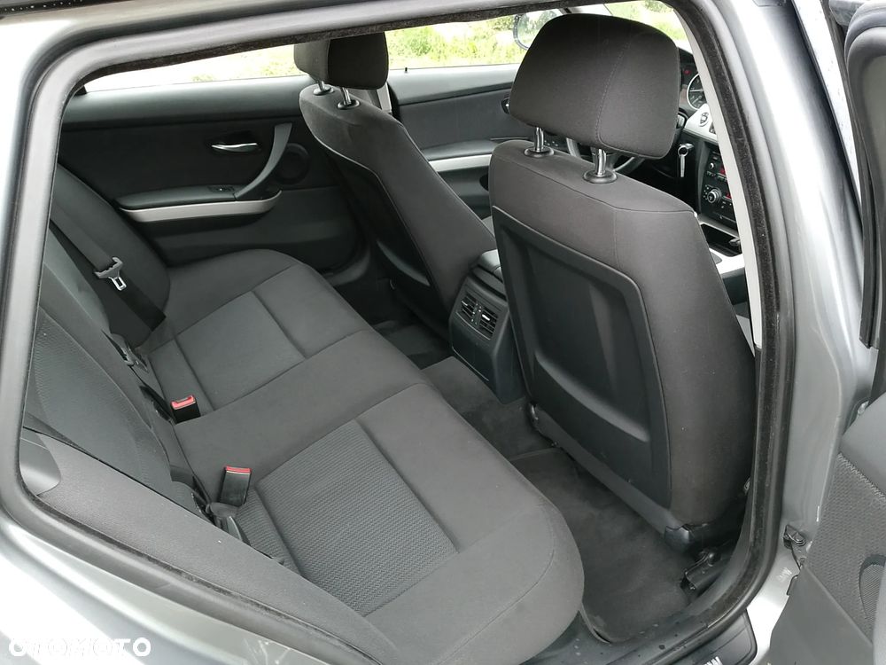 BMW Seria 3 - 12