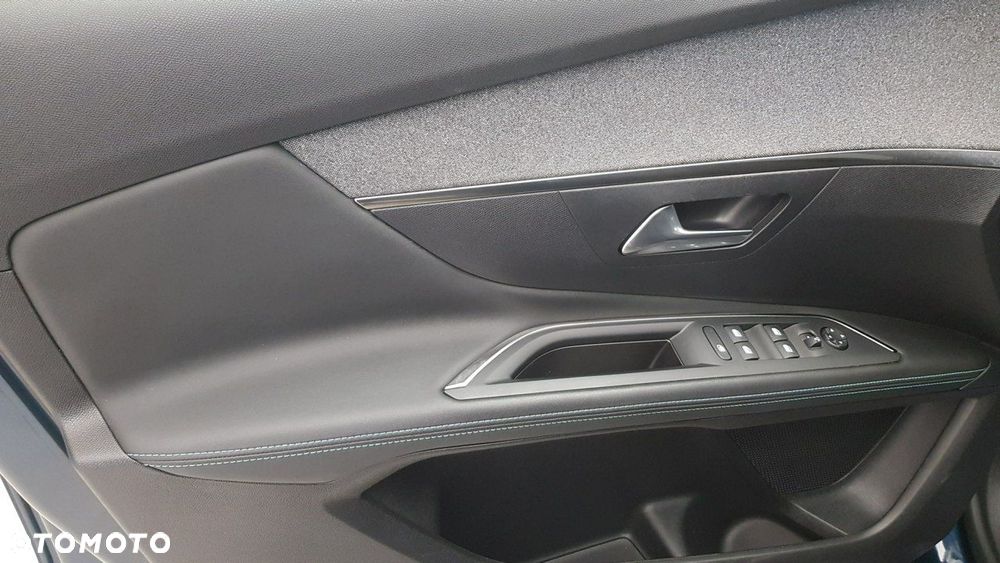 Peugeot 3008 1.5 BlueHDi Allure Pack S&S EAT8 - 19