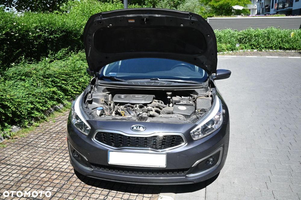Kia Ceed 1.6 GDI L - 12