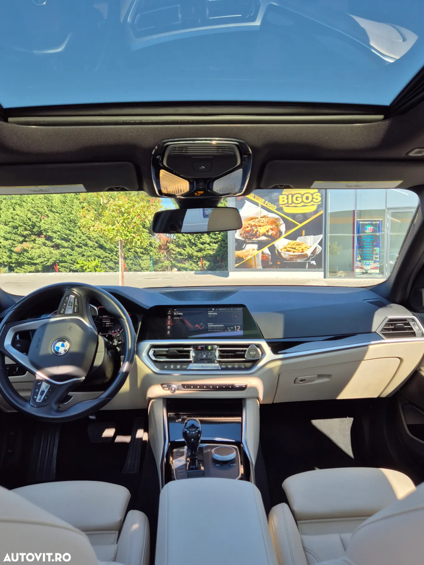 BMW Seria 3 330i AT Sport Line - 36