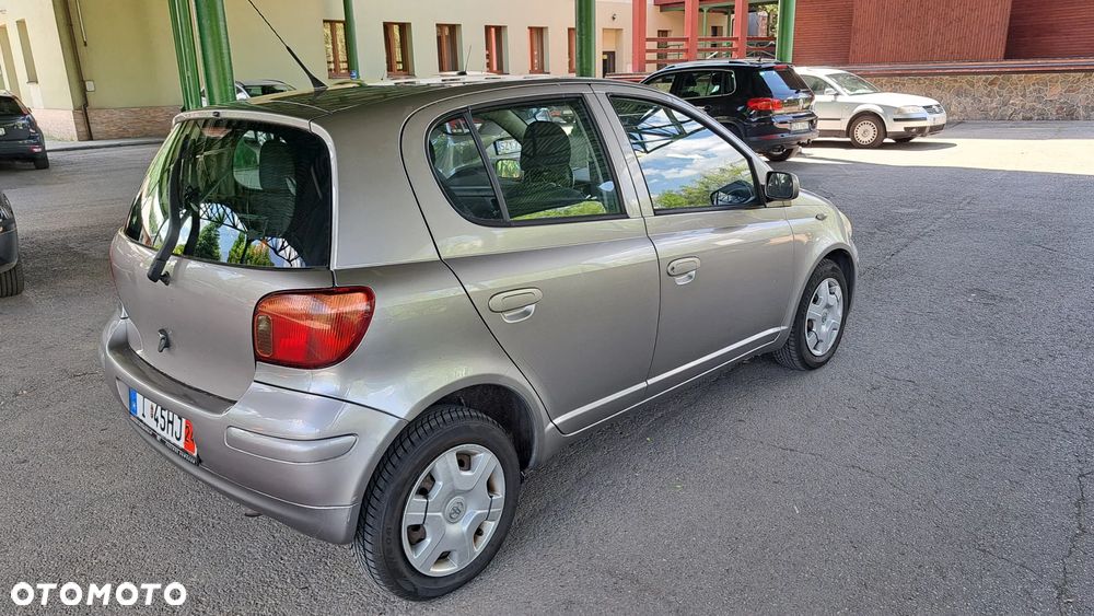 Toyota Yaris 1.0 Luna A/C - 5