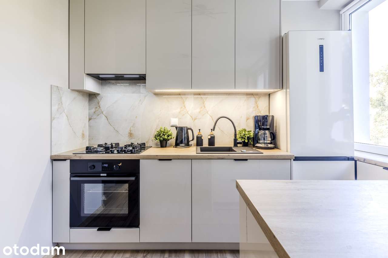 PIERWSZY NAJEM | 51 m² | 2 POKOJE | GENERALNY REMONT | BALKON |