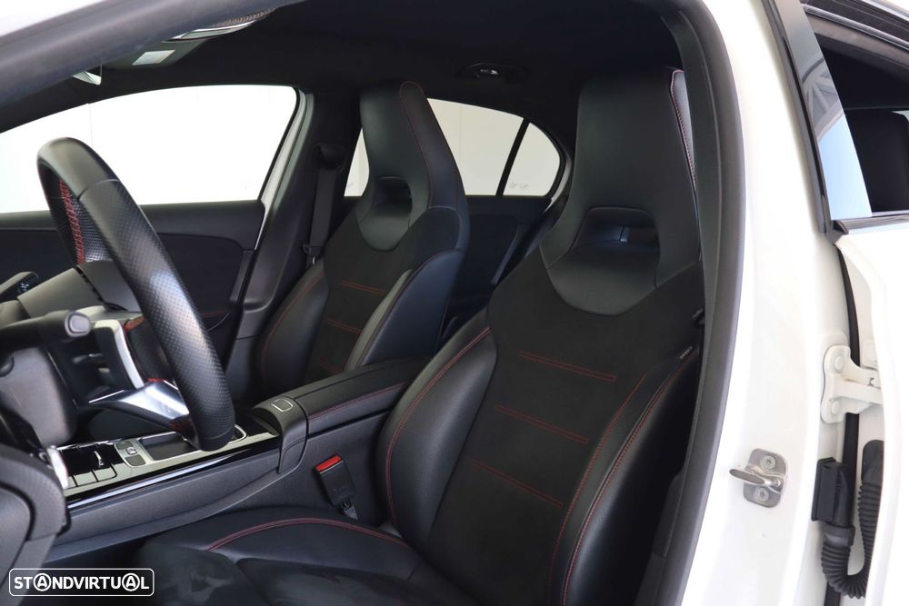 Mercedes-Benz A 200 AMG Line Aut. - 24