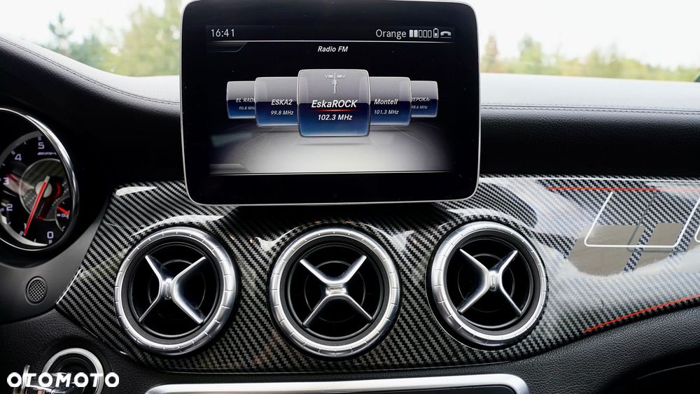 Mercedes-Benz CLA ver-45-amg-4--matic - 22