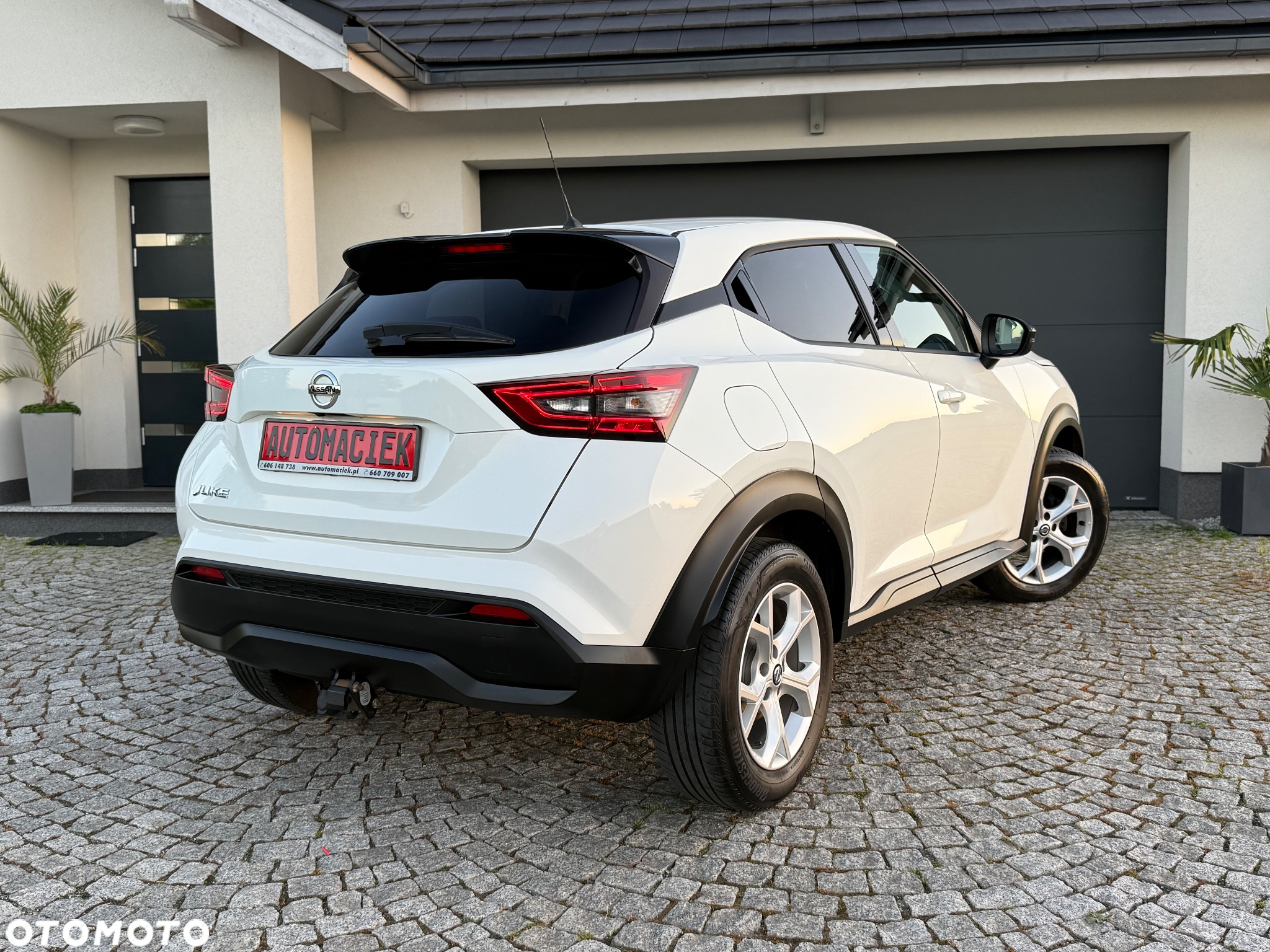 Nissan Juke 1.0 DIG-T Acenta - 8
