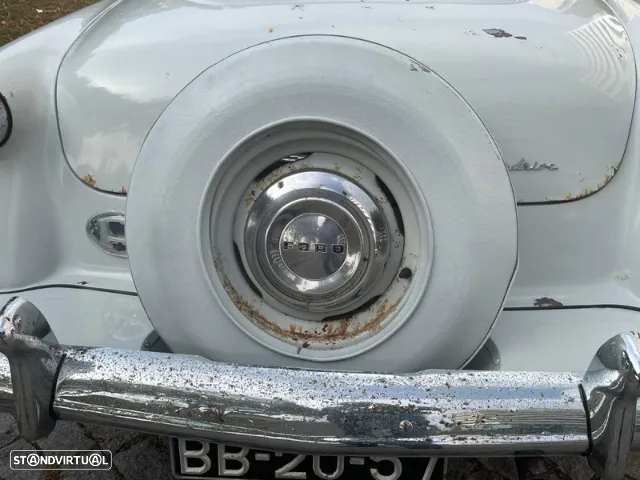 Ford Crestline - 10