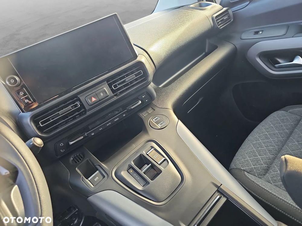 Opel Combo XL (bryg.) - 15