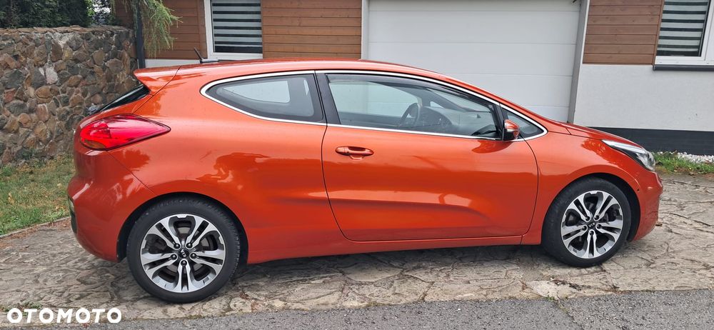 Kia Ceed 1.6 GDI ISG Platinum Edition - 29