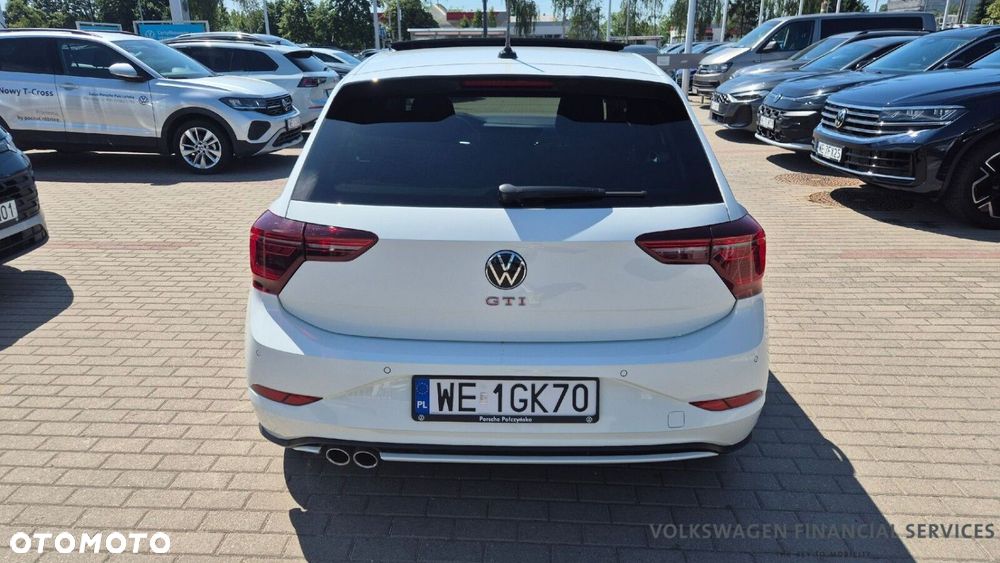Volkswagen Polo - 8