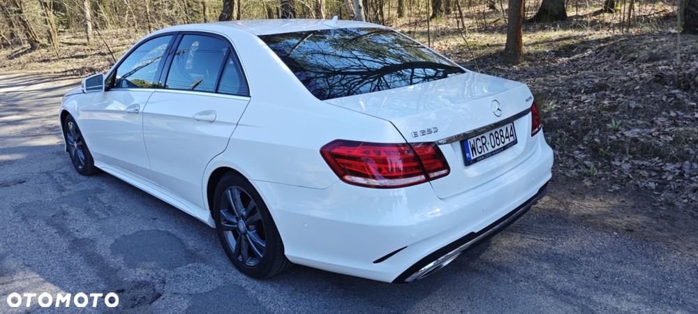 Mercedes-Benz Klasa E 250 BlueTEC 4Matic 7G-TRONIC Avantgarde - 3