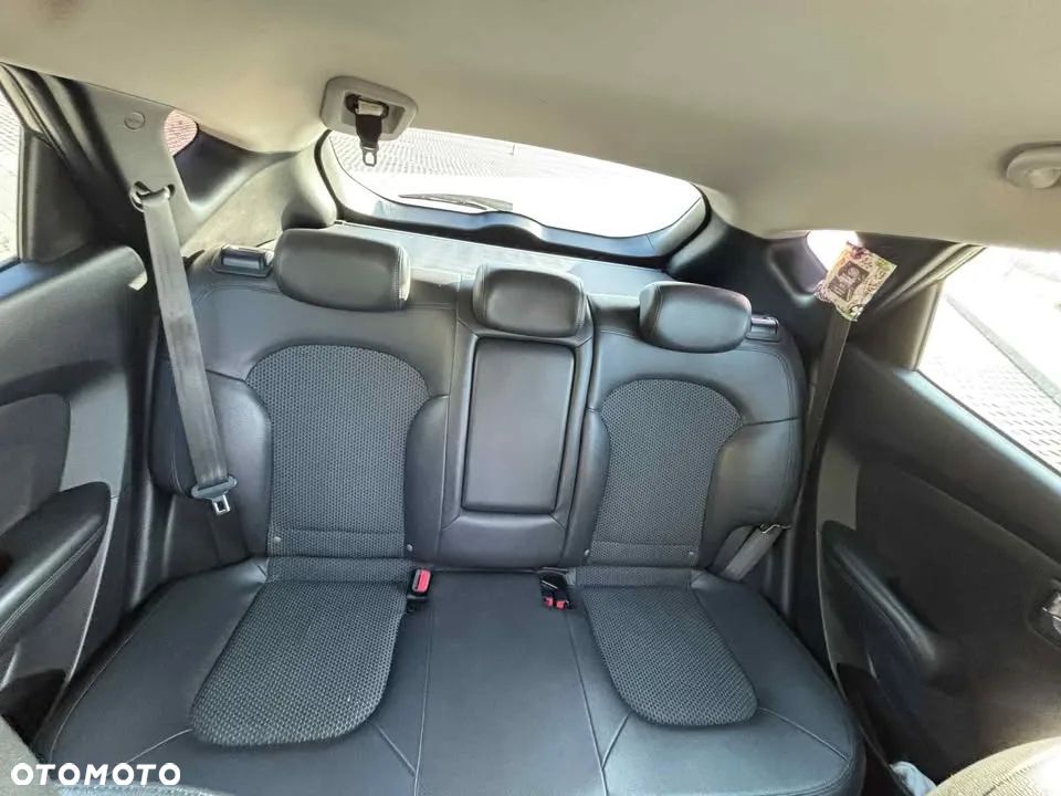 Hyundai ix35 1.7 CRDi 2WD Classic - 9