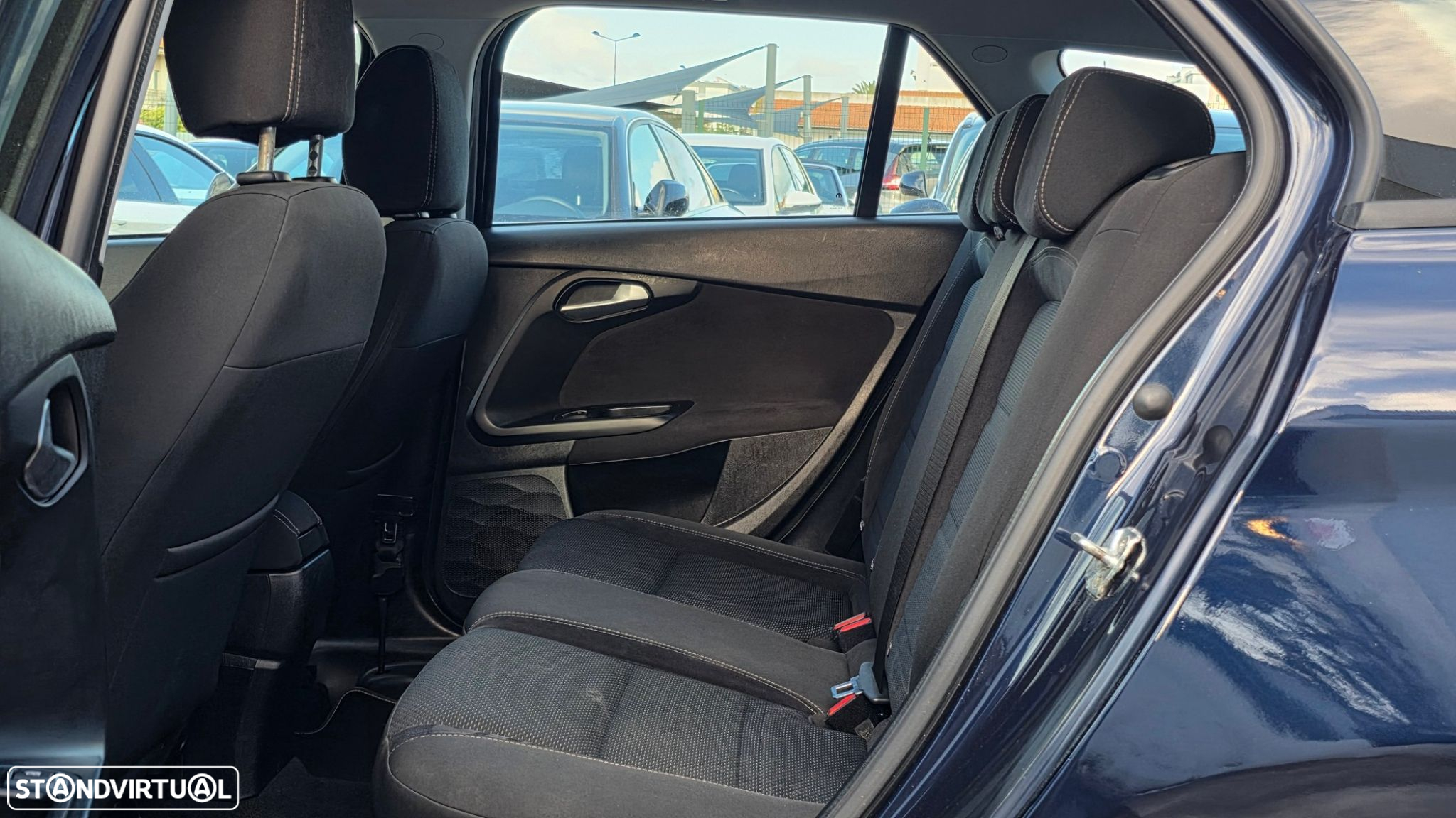 Fiat Tipo Station Wagon 1.3 M-Jet Lounge Tech J17 - 11