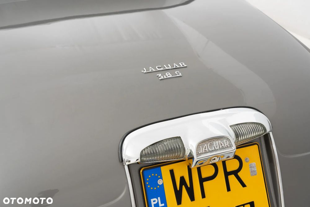 Jaguar S-Type - 7