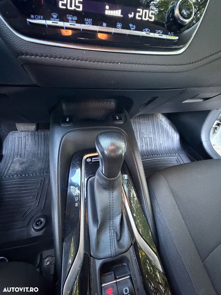 Toyota Corolla - 9