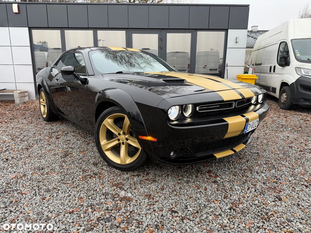 Dodge Challenger - 14