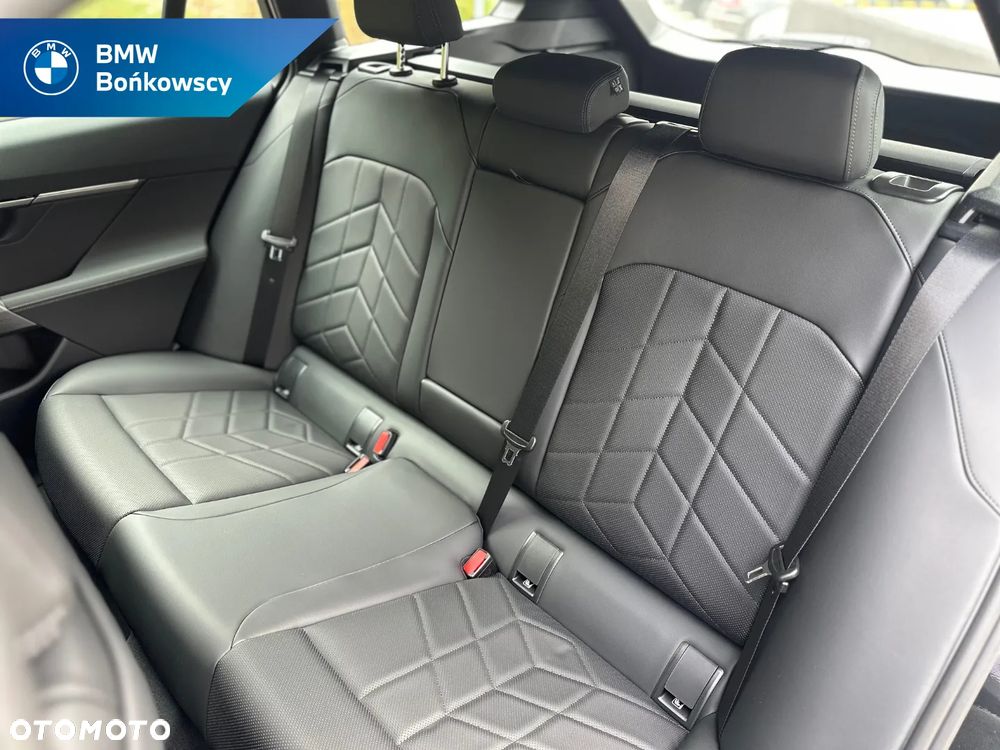 BMW Seria 5 520d mHEV M Sport - 16